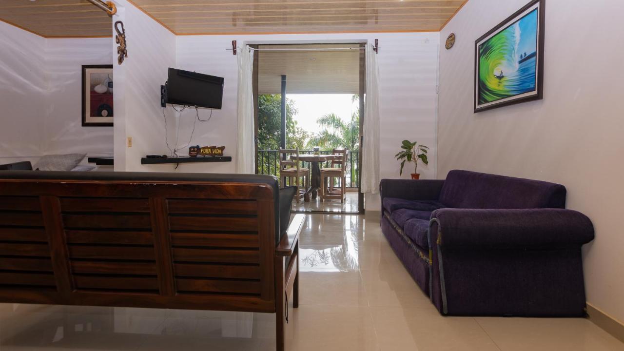 Casa Federico Hotell Quepos Exteriör bild